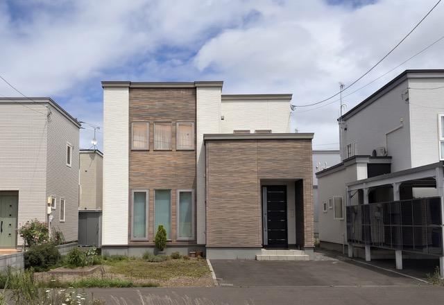 4LDK house in Kita Ward, Sapporo, Hokkaido - Photo 1