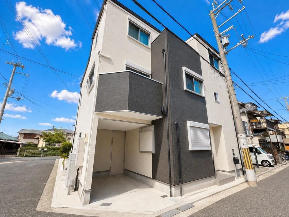 3LDK house in Nishi Ward, Sakai, Osaka - Photo 1