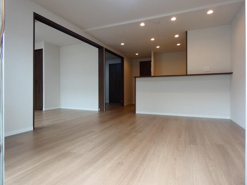 3LDK apartment in Asaminami Ward, Hiroshima - Photo 1