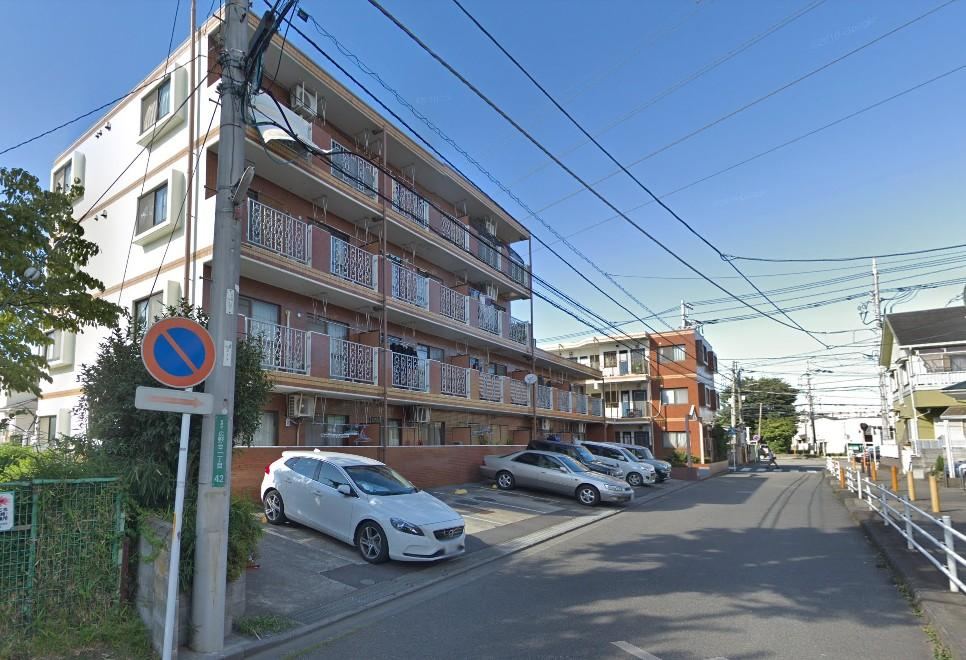 2LDK apartment in Zama, Kanagawa - Photo 1
