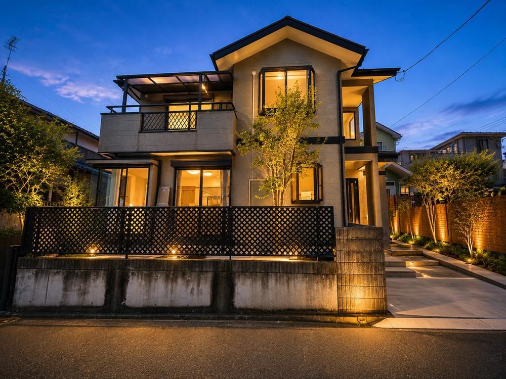 4LDK house in Fujisawa, Kanagawa - Photo 1