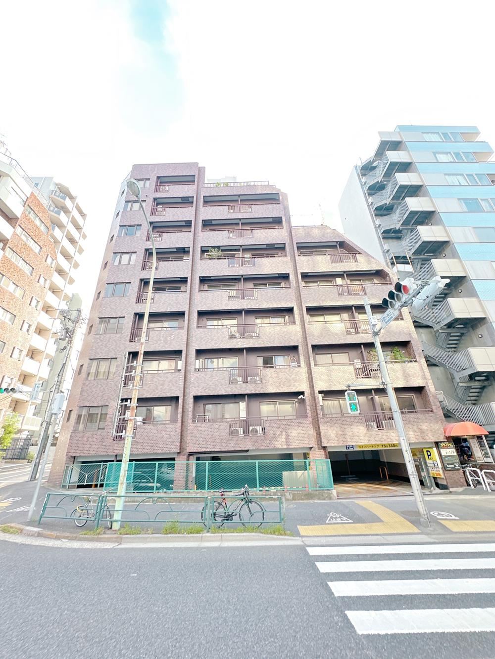 1LDK apartment in Shibuya Ward, Tokyo - Photo 1