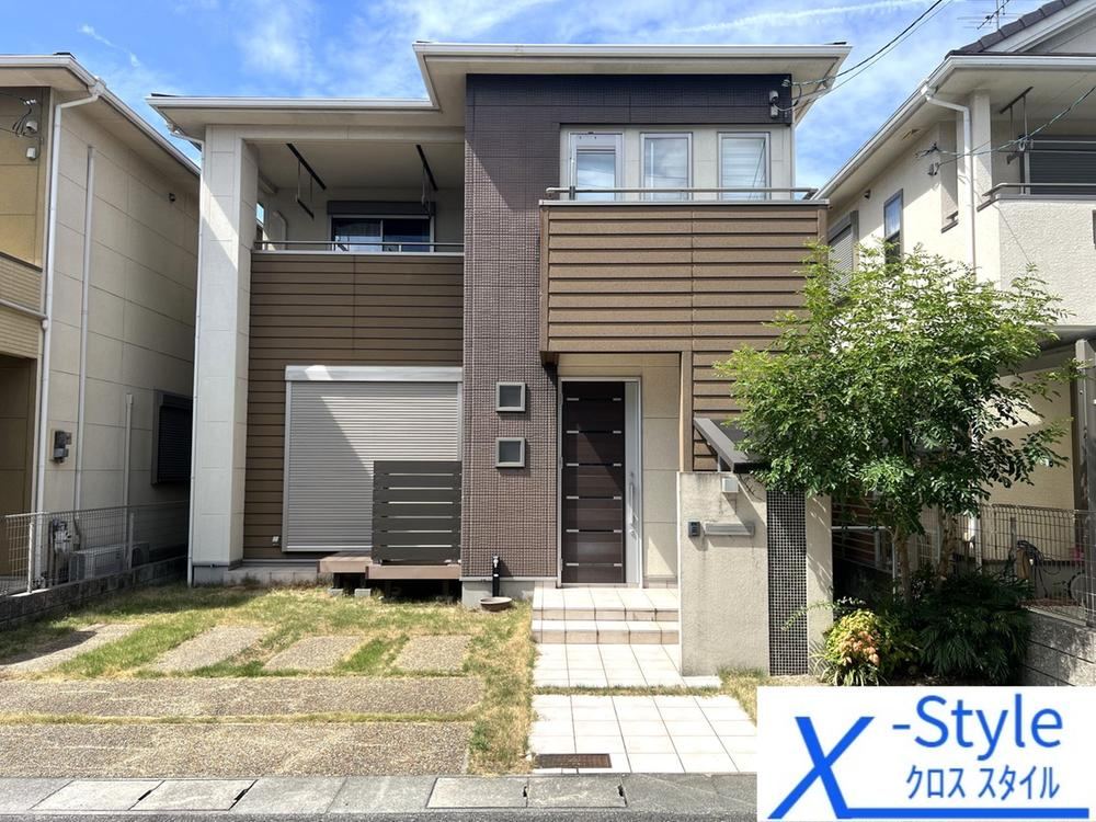 4LDK house in Kashiba, Nara - Photo 1