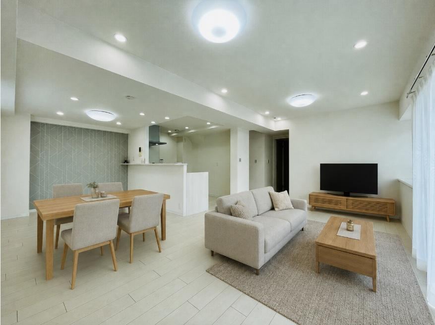 4LDK+S apartment in Hodogaya Ward, Yokohama, Kanagawa - Photo 1