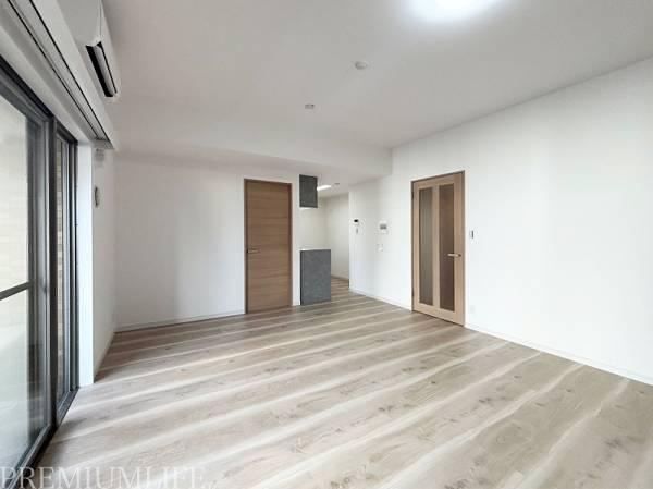 2LDK+S apartment in Arakawa Ward, Tokyo - Photo 1