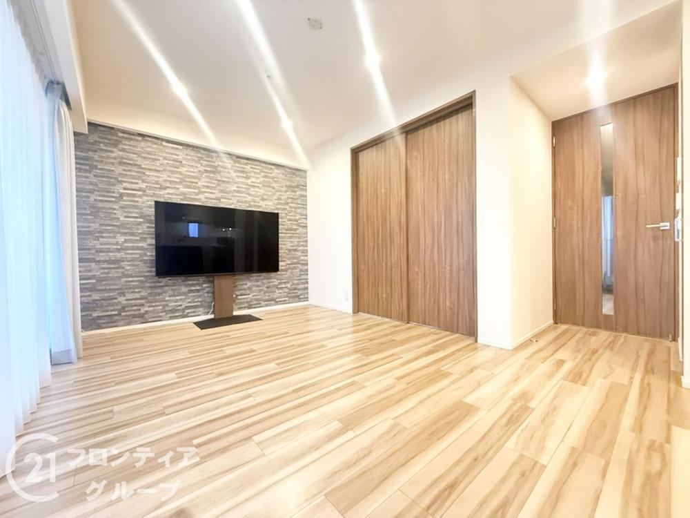 3LDK apartment in Akashi, Hyogo - Photo 1