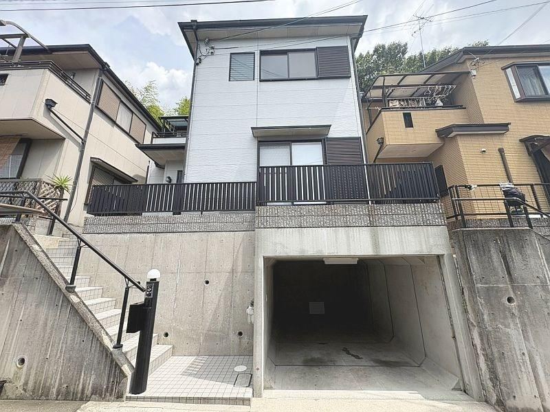 4LDK house in Ibaraki, Osaka - Photo 1