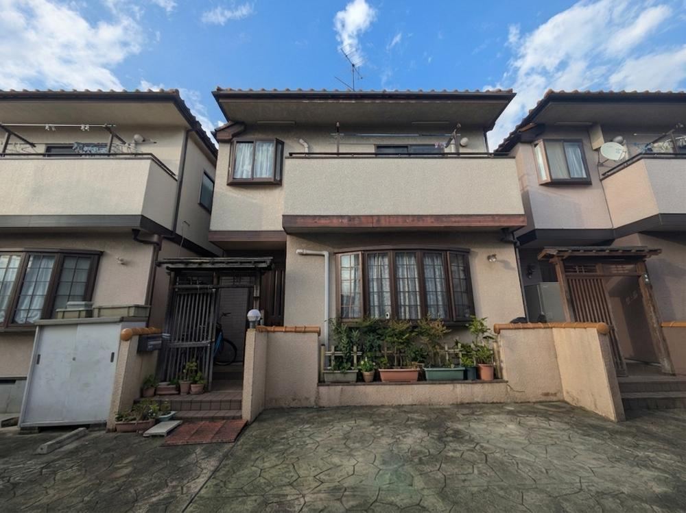 4LDK house in Edogawa Ward, Tokyo - Photo 1