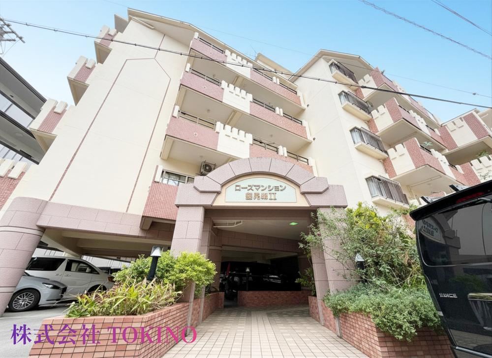 3LDK apartment in Tomigusuku, Okinawa - Photo 1