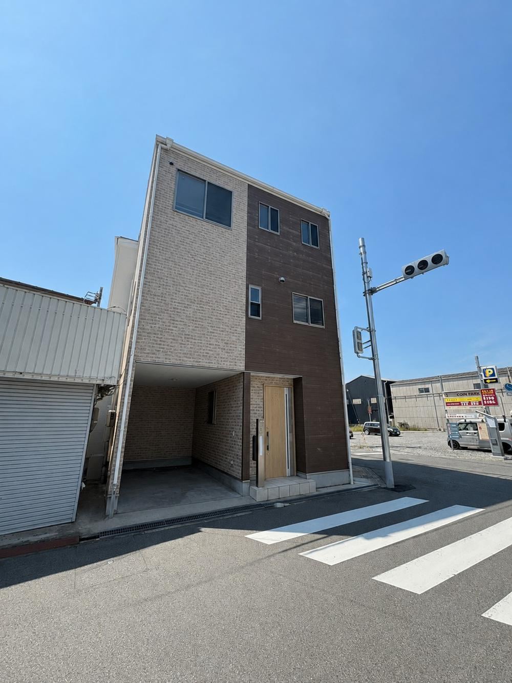 3LDK house in Yodogawa Ward, Osaka - Photo 1