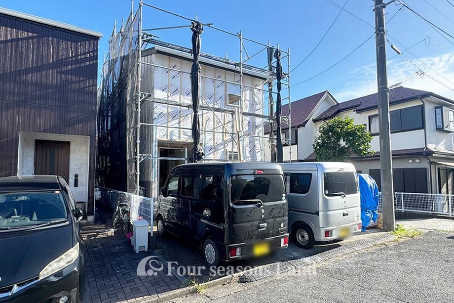 3LDK house in Fujisawa, Kanagawa - Photo 1