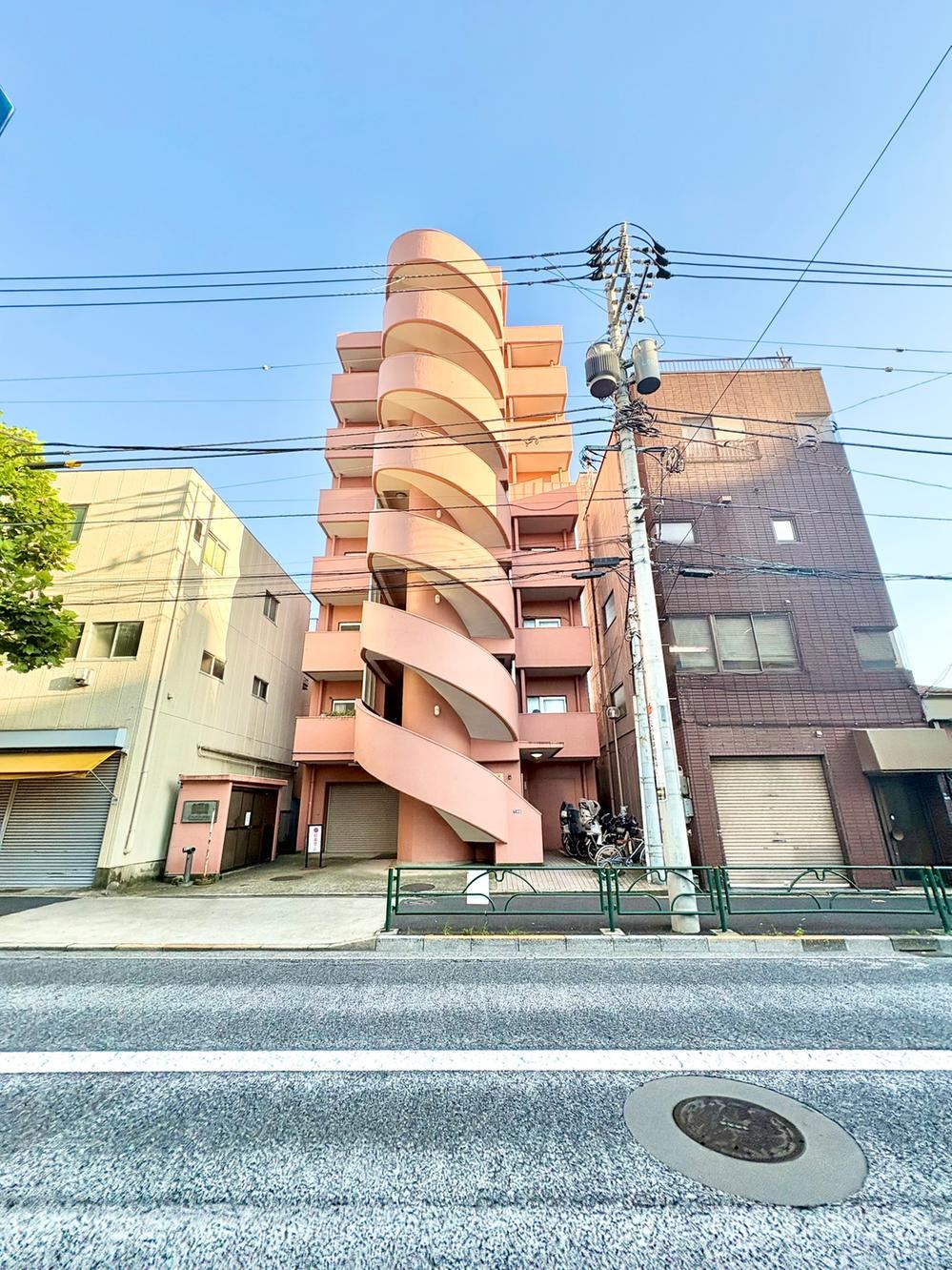 1LDK apartment in Shinjuku Ward, Tokyo - Photo 1