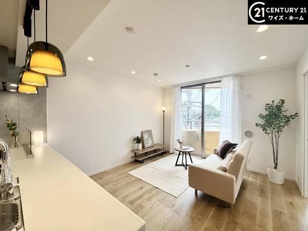 2LDK apartment in Meguro Ward, Tokyo - Photo 1