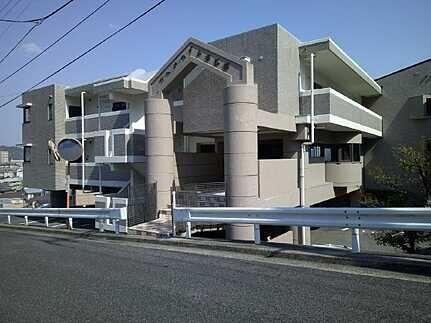 3LDK apartment in Nishi Ward, Hiroshima - Photo 1