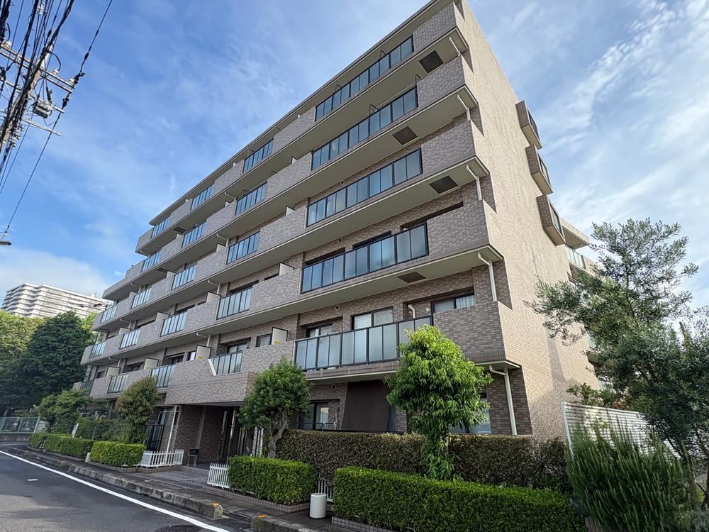 3LDK apartment in Soka, Saitama - Photo 1