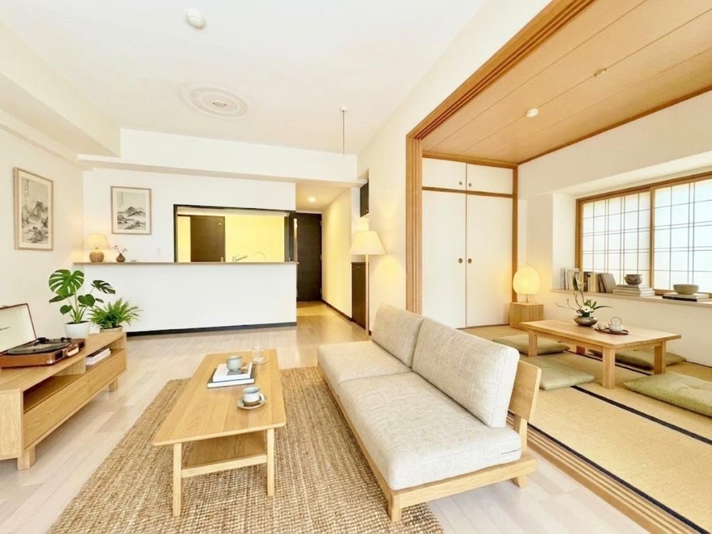 2LDK+S apartment in Itabashi Ward, Tokyo - Photo 1