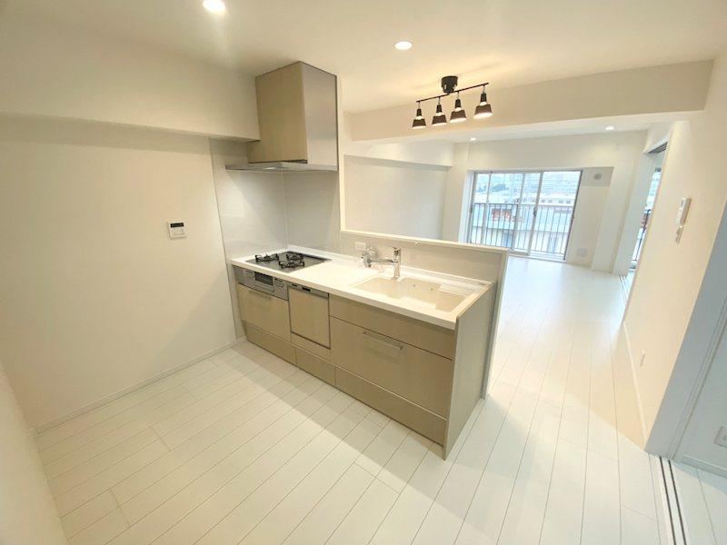 3LDK apartment in Edogawa Ward, Tokyo - Photo 1