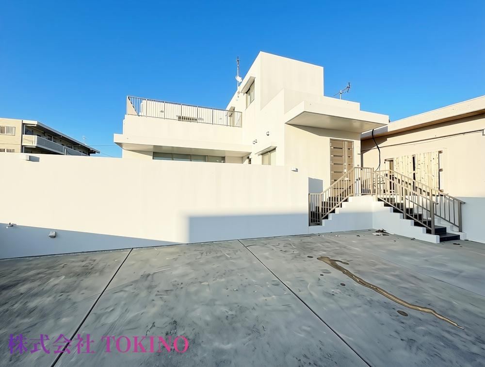 4LDK house in Motobu, Kunigami District, Okinawa - Photo 1