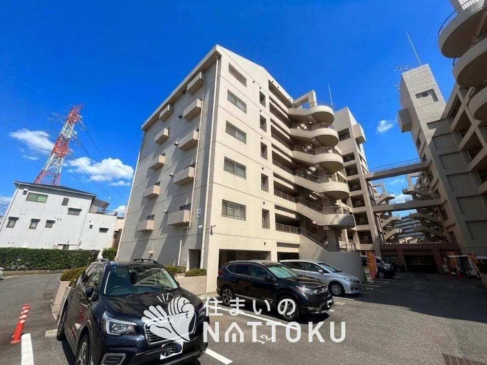 3LDK apartment in Hirakata, Osaka - Photo 1