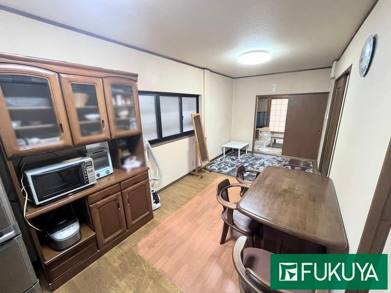 4LDK house in Higashiosaka, Osaka - Photo 1