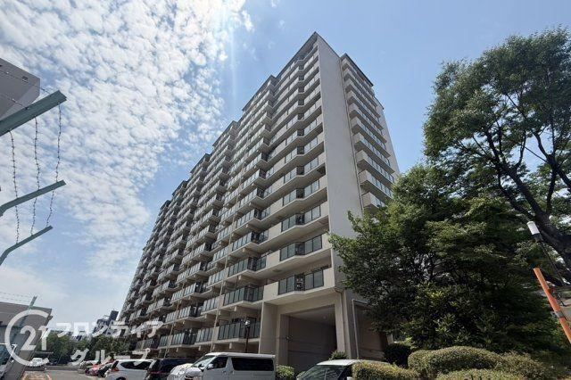 4LDK apartment in Miyakojima Ward, Osaka - Photo 1