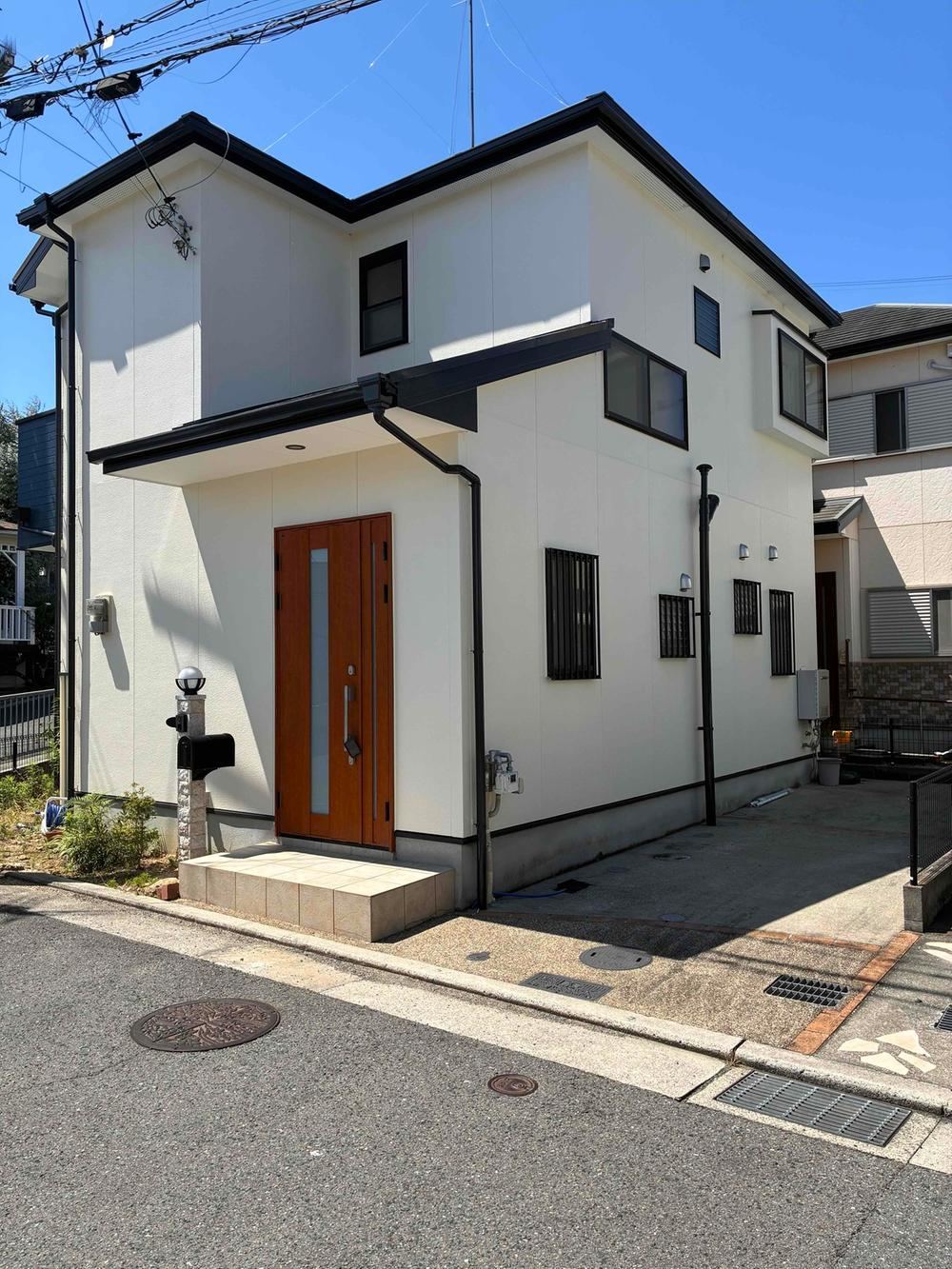 4LDK house in Izumi, Osaka - Photo 1