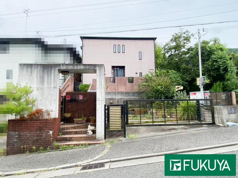 4LDK house in Nishinomiya, Hyogo - Photo 1