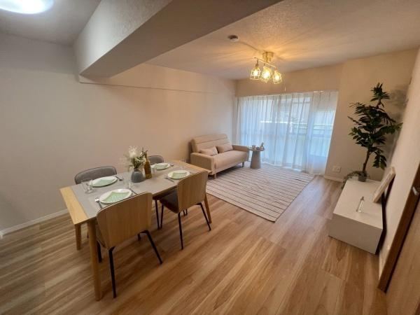 2LDK apartment in Kita Ward, Osaka - Photo 1