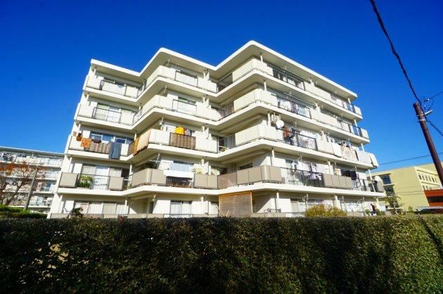 3LDK apartment in Hiratsuka, Kanagawa - Photo 1
