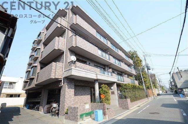 3LDK apartment in Nishinomiya, Hyogo - Photo 1