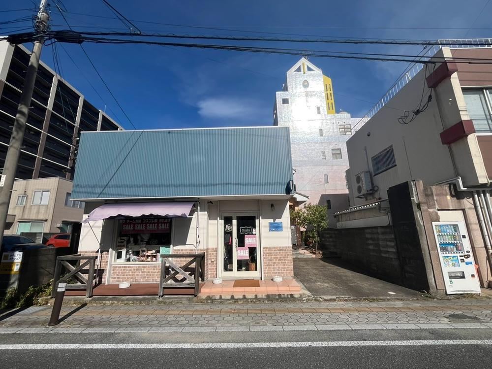 5LDK+S house in Kurume, Fukuoka - Photo 1
