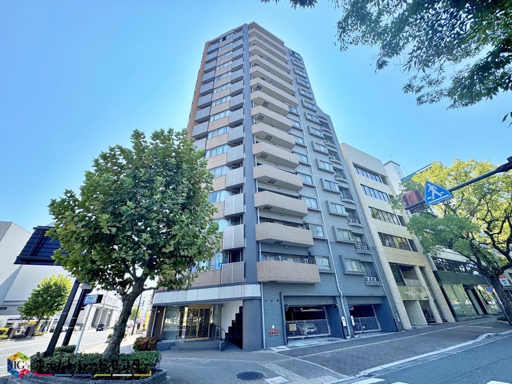 2LDK apartment in Naka Ward, Hiroshima - Photo 1