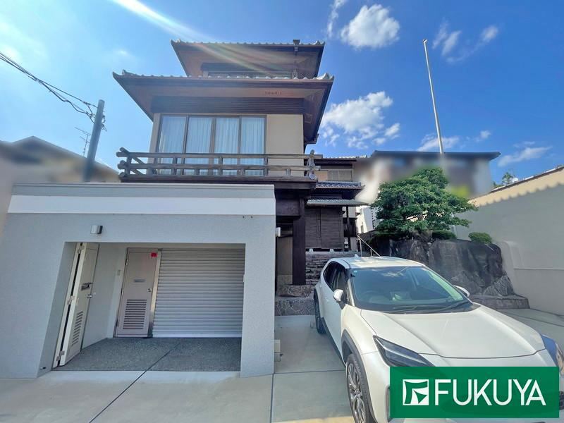 10LDK+S house in Fushimi Ward, Kyoto - Photo 1