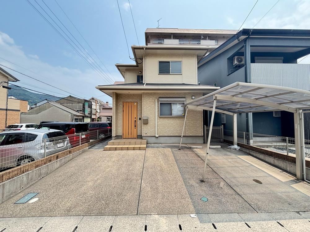 4LDK house in Moji Ward, Kitakyushu, Fukuoka - Photo 1