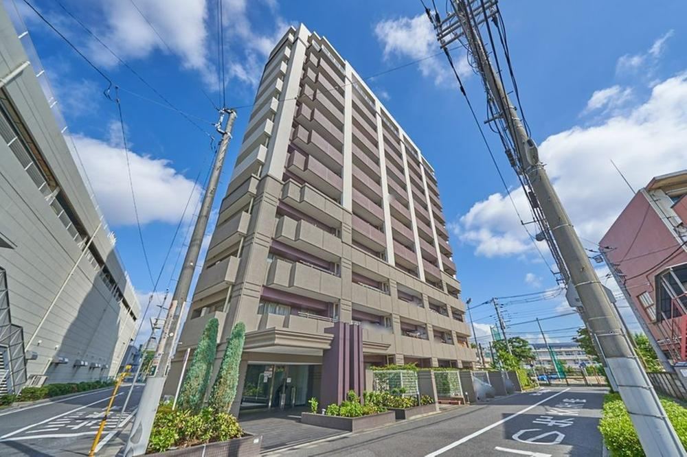 3LDK apartment in Warabi, Saitama - Photo 1