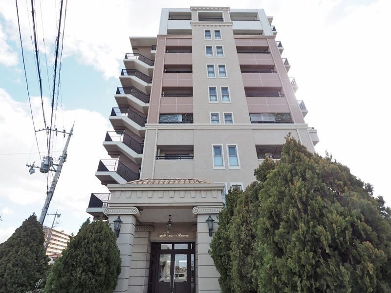 3LDK apartment in Akashi, Hyogo - Photo 1