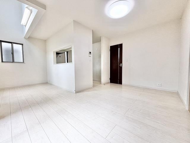 4LDK house in Kasukabe, Saitama - Photo 1
