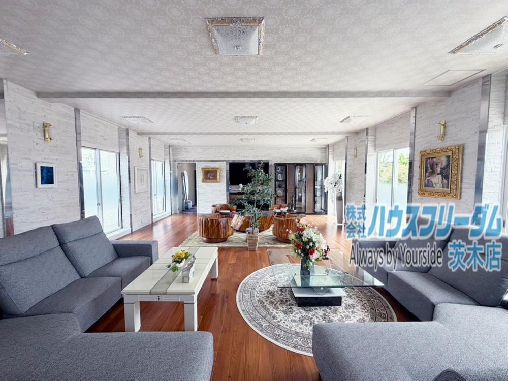 9LLDDKK house in Suita, Osaka - Photo 1