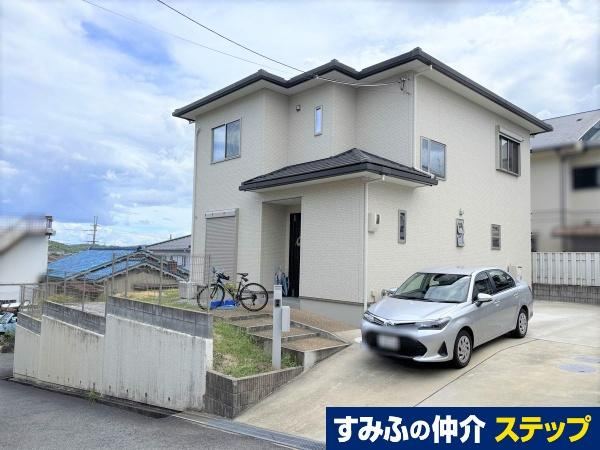 4LDK house in Ikoma, Nara - Photo 1