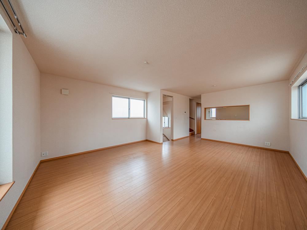 4LDK house in Chuo Ward, Sagamihara, Kanagawa - Photo 1