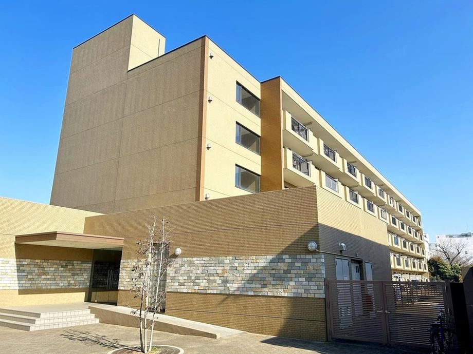 3LDK apartment in Niiza, Saitama - Photo 1