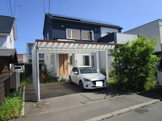 4LDK house in Kita Ward, Sapporo, Hokkaido - Photo 1