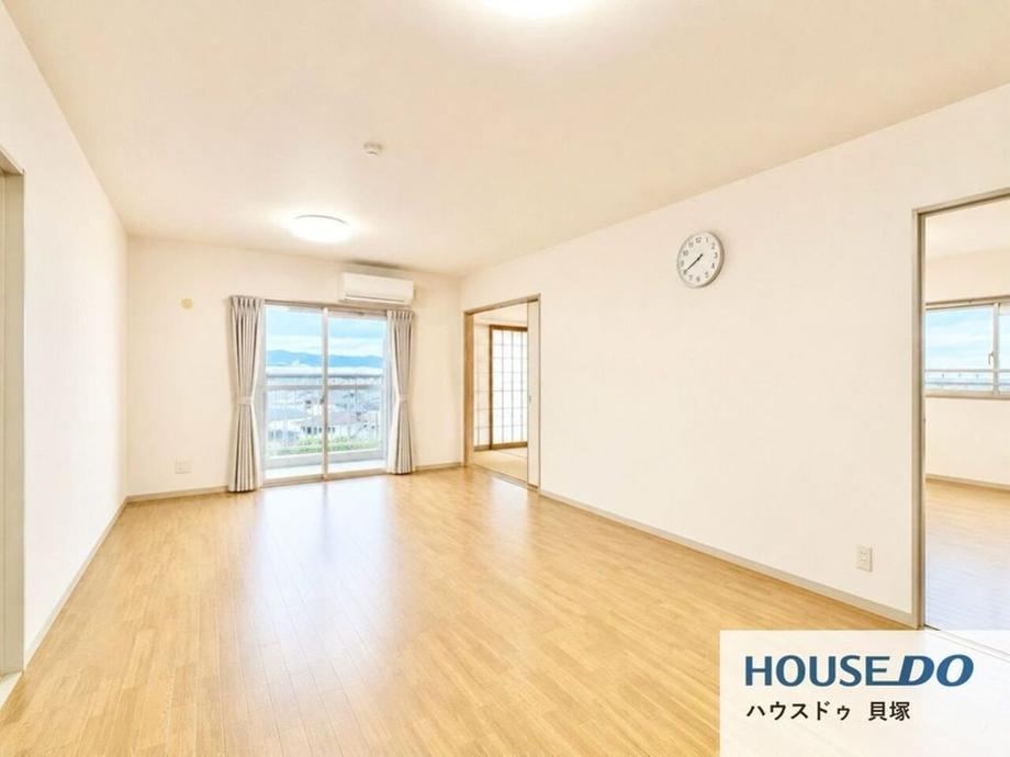3LDK apartment in Kaizuka, Osaka - Photo 1