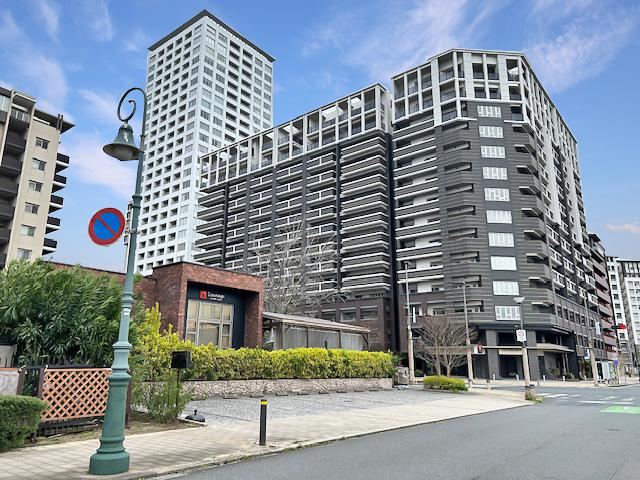 4LDK apartment in Moji Ward, Kitakyushu, Fukuoka - Photo 1