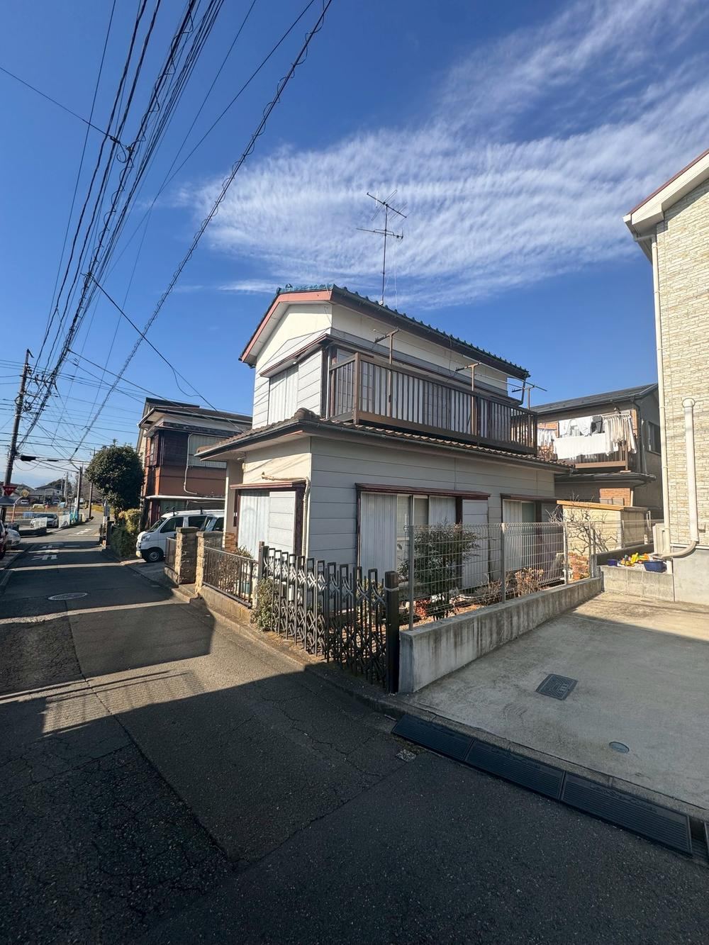 3LDK house in Totsuka Ward, Yokohama, Kanagawa - Photo 1