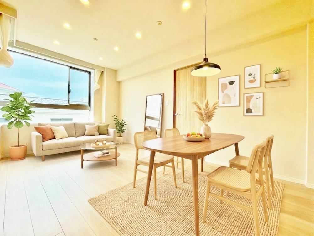 3LDK+S apartment in Bunkyo Ward, Tokyo - Photo 1