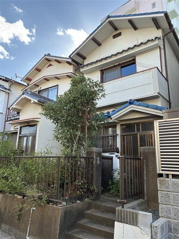 3K house in Tarumi Ward, Kobe, Hyogo - Photo 1