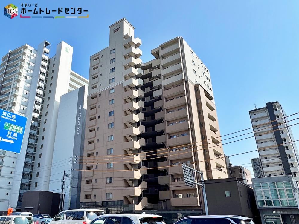 3LDK apartment in Naka Ward, Hiroshima - Photo 1