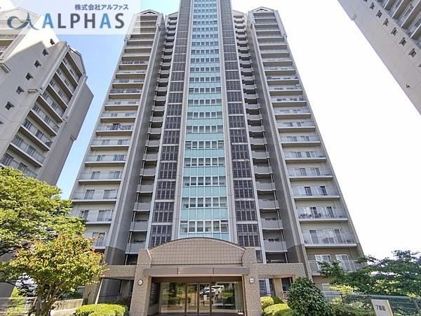 3LDK+S apartment in Nishi Ward, Kobe, Hyogo - Photo 1