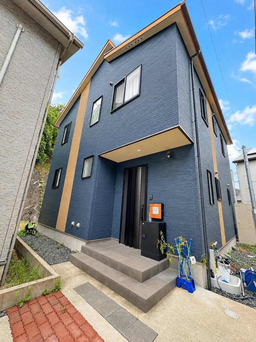 4LDK house in Asaminami Ward, Hiroshima - Photo 1